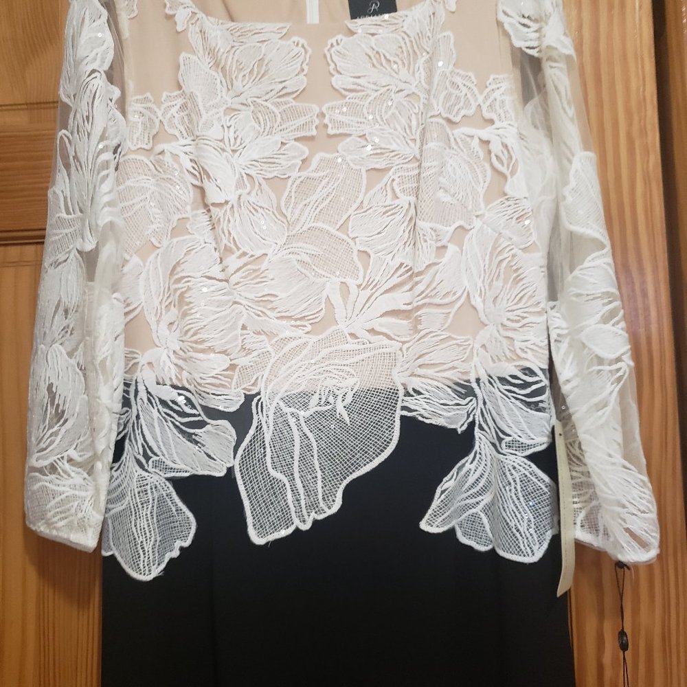 Adrianna Papell NWT  Size 12gown MOB tailored look Embroidered white with black